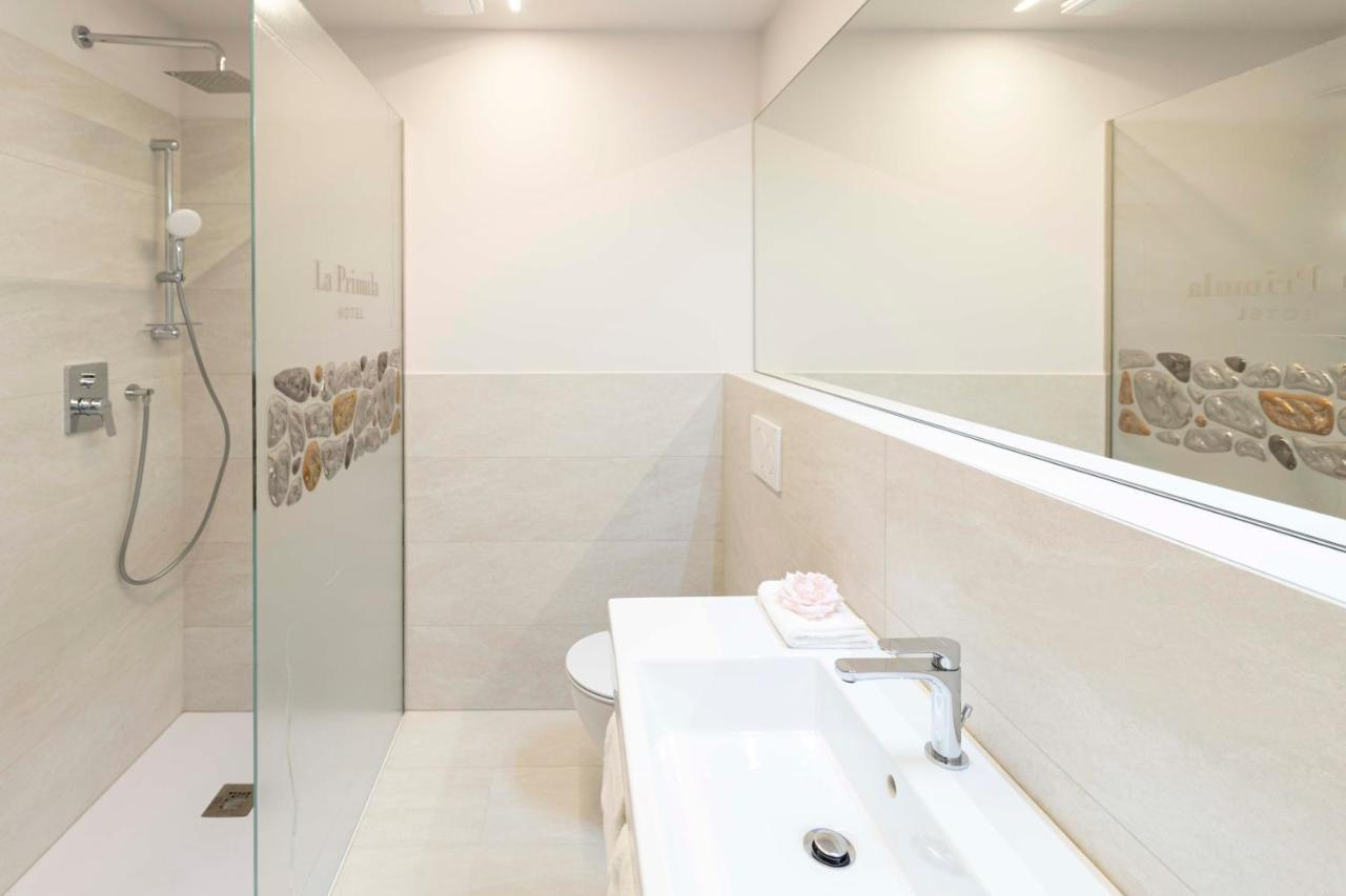 Hotel La Primula San Quirino Екстер'єр фото