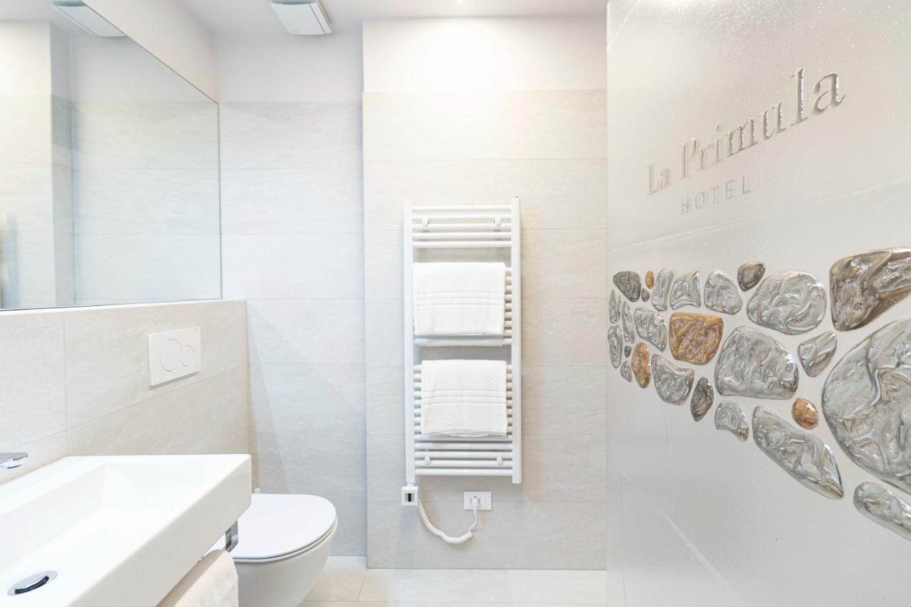 Hotel La Primula San Quirino Екстер'єр фото